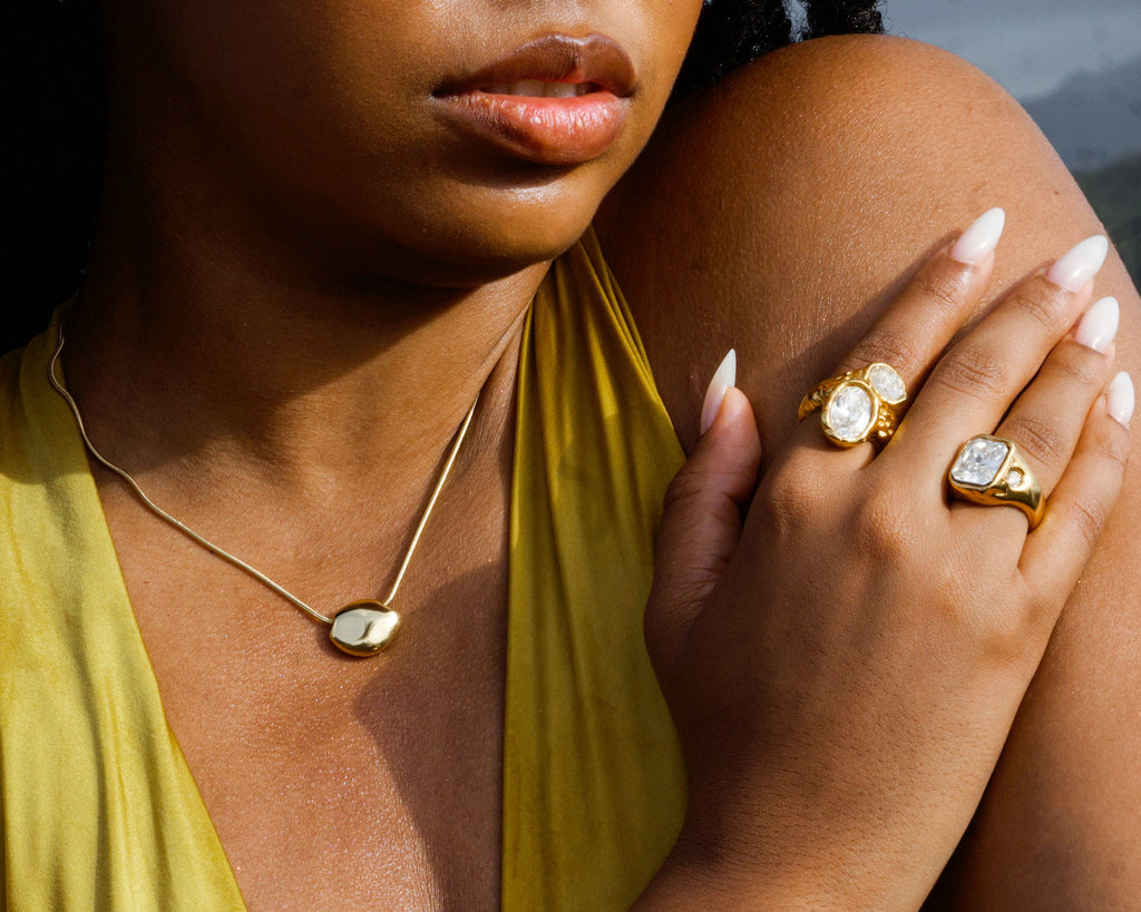 Collier Maya